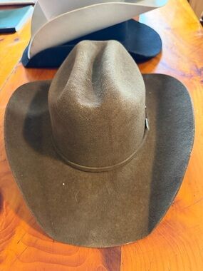 Bullnose Brown Felt Western Hat - Classic Men's Cowboy Style 6 3/4